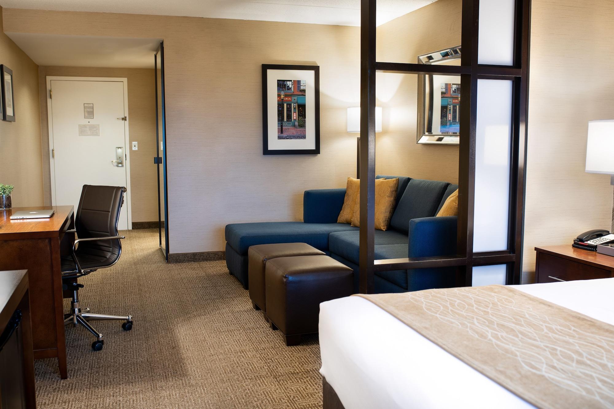 Comfort Inn & Suites Logan International Airport Revere Kültér fotó