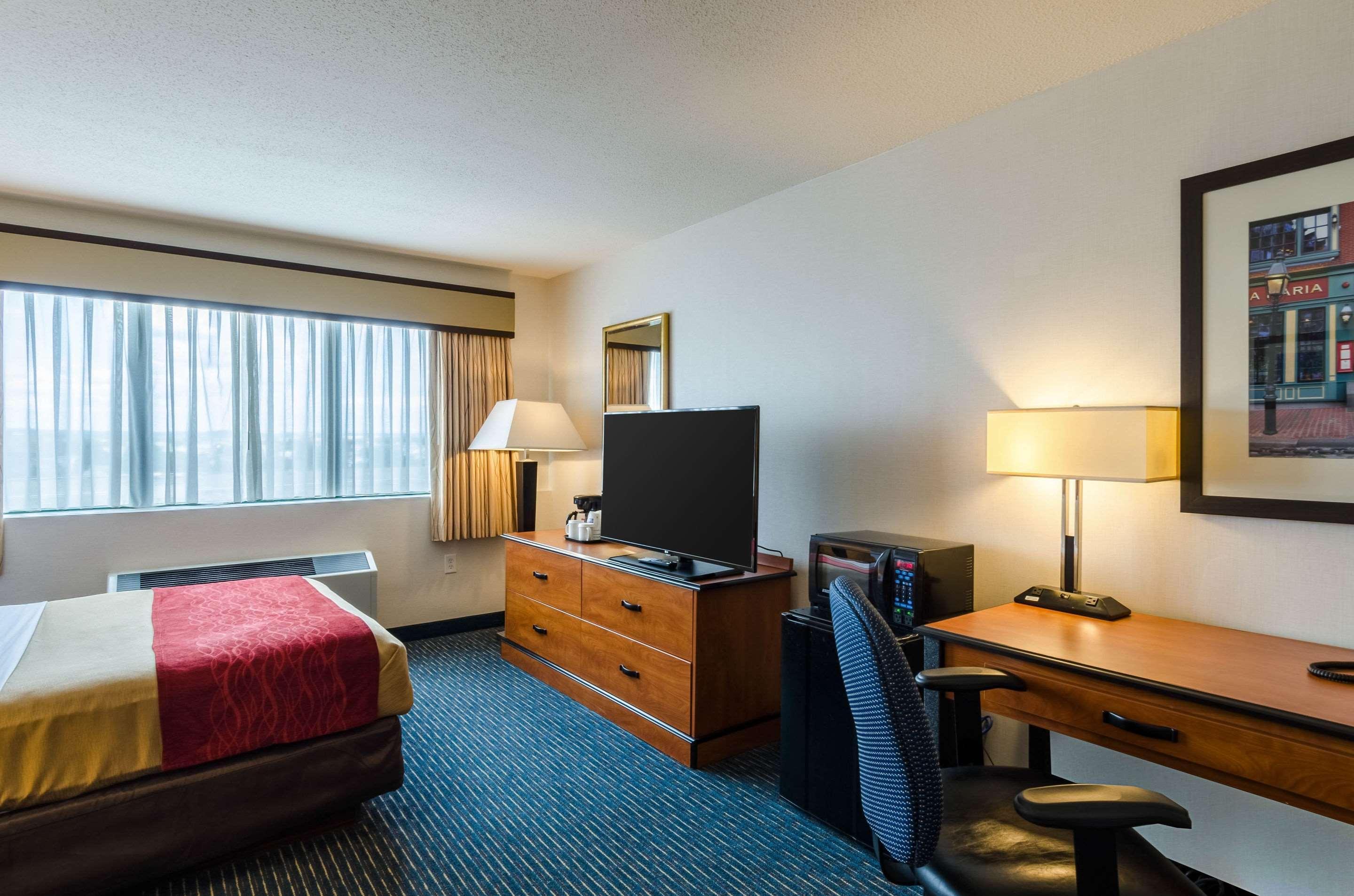 Comfort Inn & Suites Logan International Airport Revere Kültér fotó