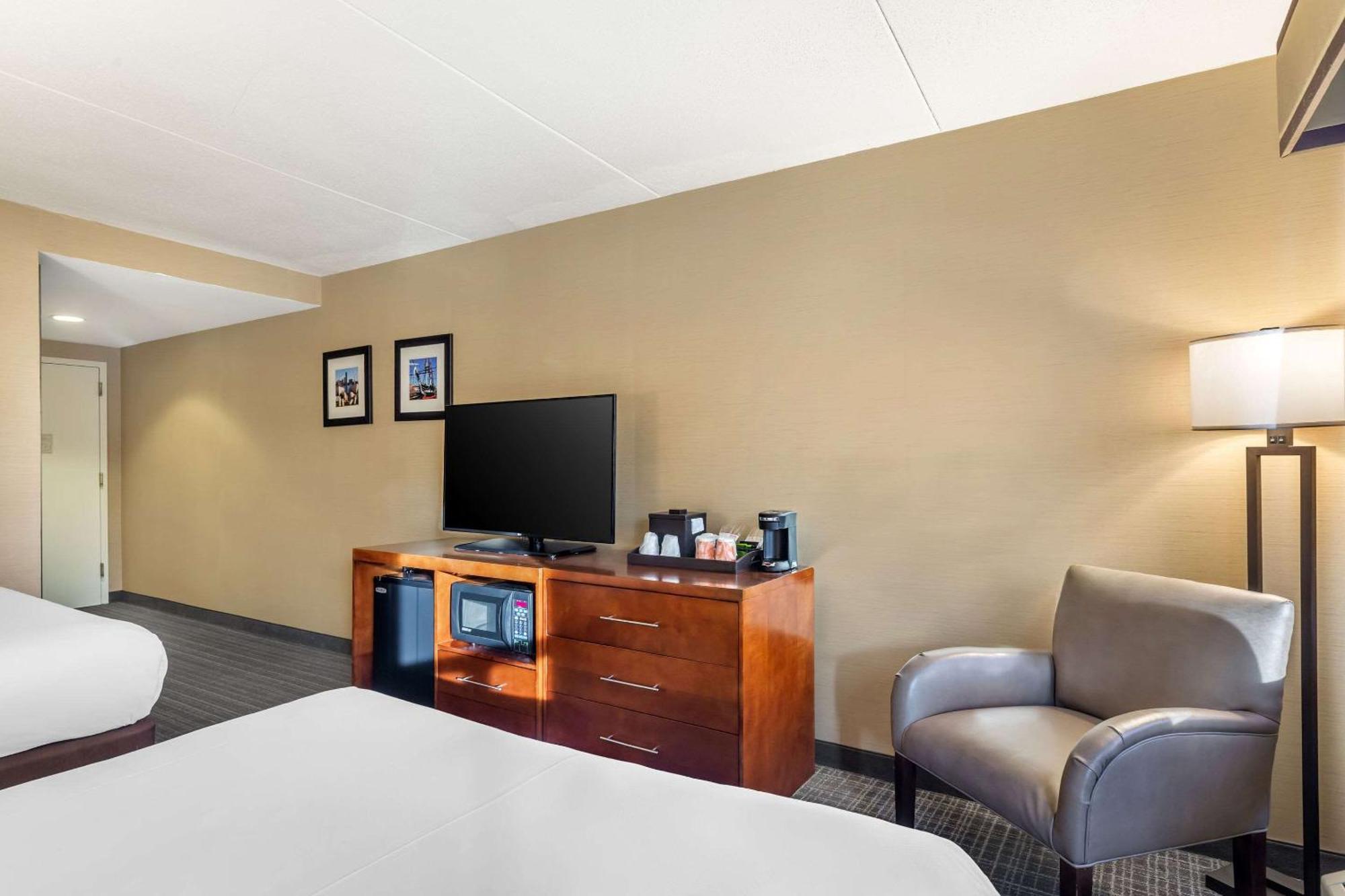 Comfort Inn & Suites Logan International Airport Revere Kültér fotó