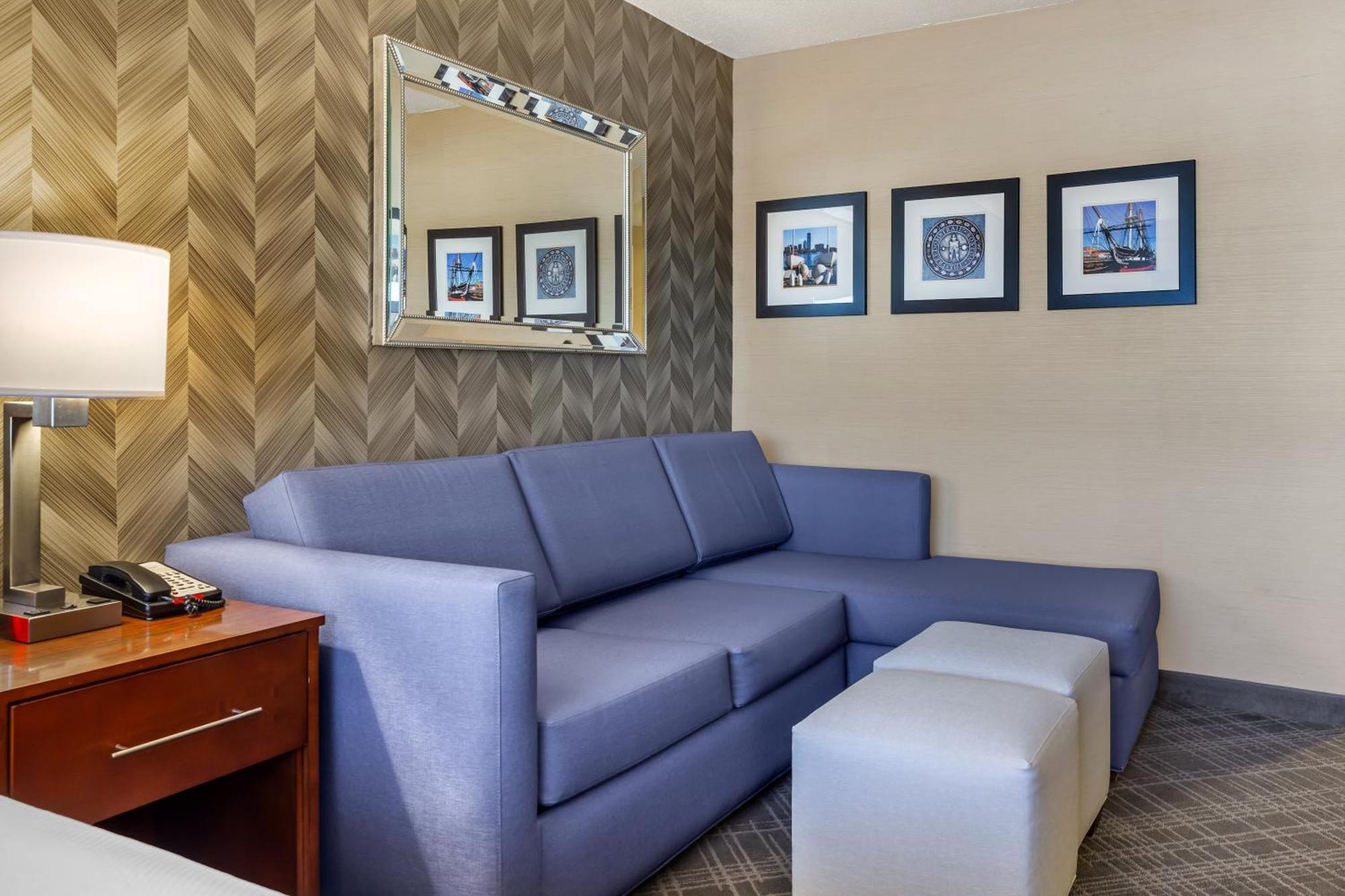 Comfort Inn & Suites Logan International Airport Revere Kültér fotó